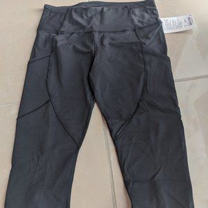 Lululemon Outrun 17” Crop Pants NWT (10)